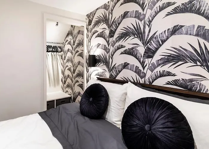 The Holt - Ilkley, Location, Stylish